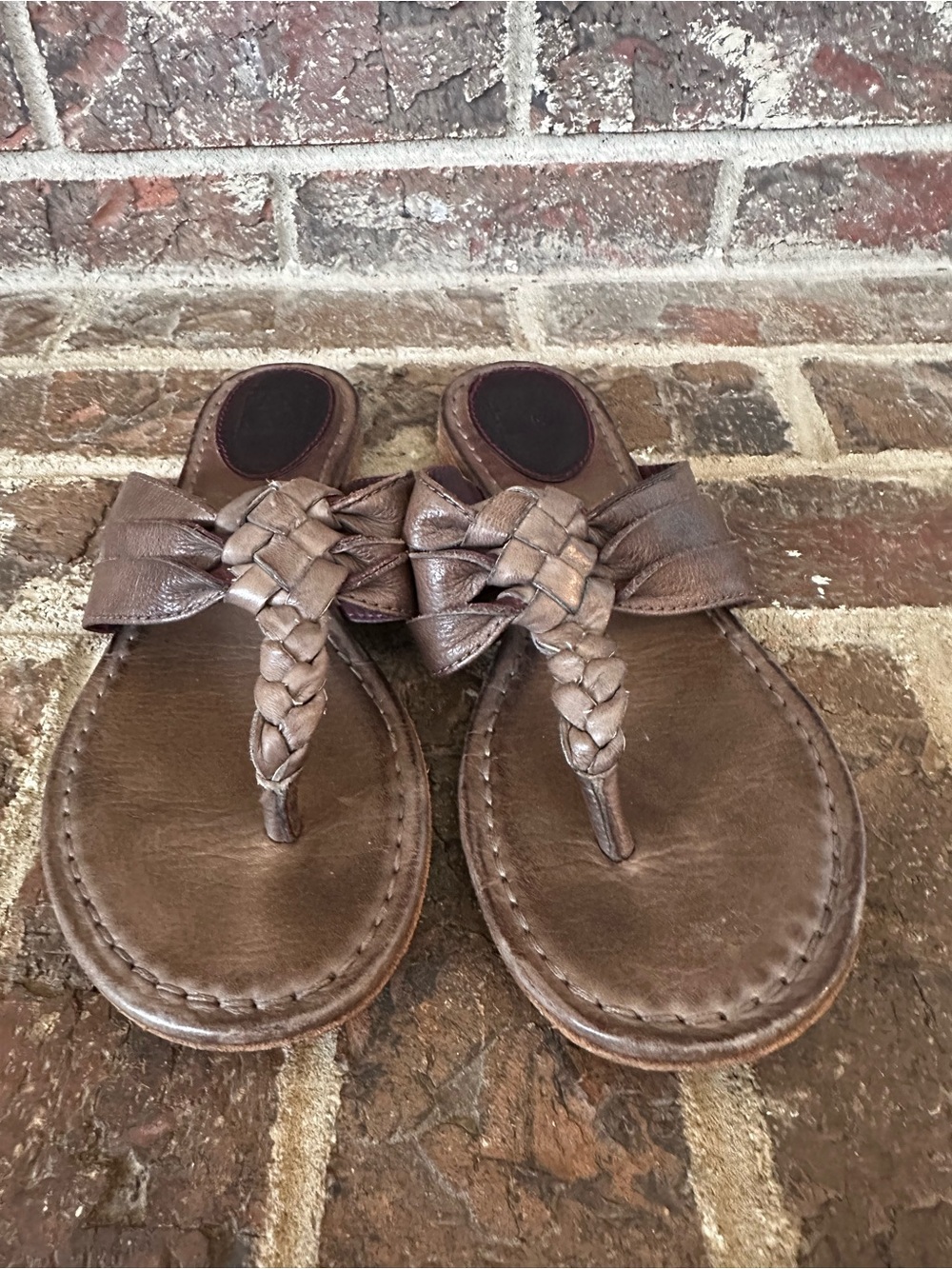 FRYE Carson Twisted Leather Braided Thong Sandals Size 7M | Woven Straps